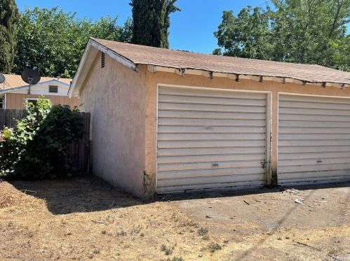 6382 13th Ave, Lucerne, CA