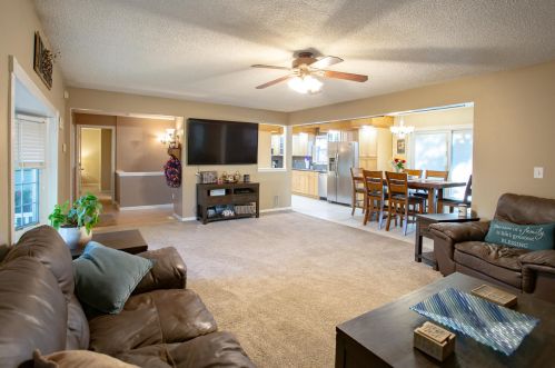 10328 Sunset Dr, Florence KY  41042-3348 exterior