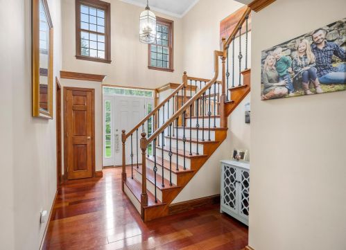 26 Deacon Ln, Hollis NH  03049-6321 exterior