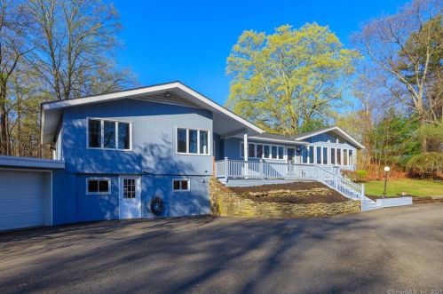 939 Boston Tpke, Manchester CT  06043-7403 exterior