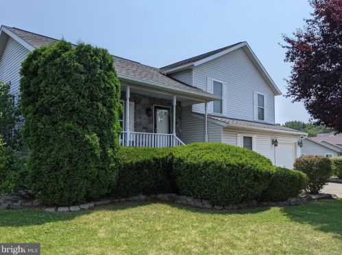 603 Old Trail Ct, Etters, PA 17319-9772