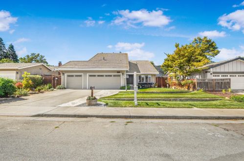 16711 Willow Creek Dr, Morgan Hill CA  95037-4819 exterior