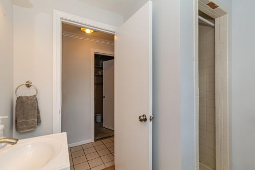 45 Ackerman St, Salem NH  03079-3401 exterior