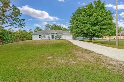 2643 72nd Ave, Naples, FL 34120-2743