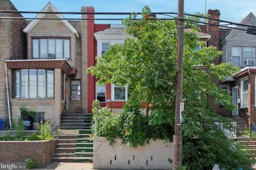 6023 Lindbergh Blvd, Philadelphia, PA 19142-3510