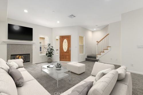3536 Linden Ave, Long Beach, CA 90807-4599