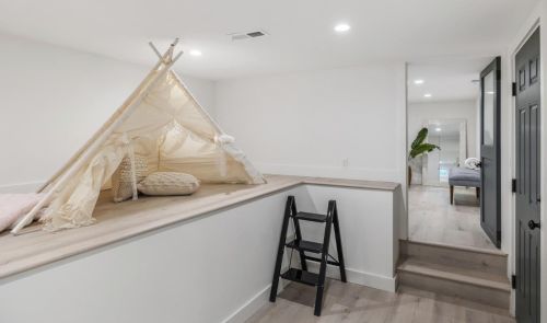 6 Rockford Ave, Daly City CA  94015-4724 exterior