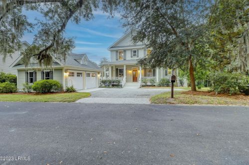 110 Gautier Pl, Beaufort, SC 29902-5896