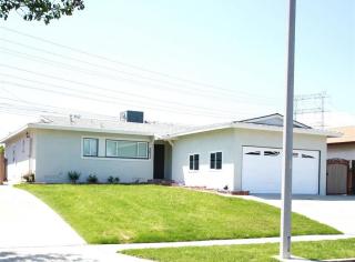 5033 Carfax Ave, Lakewood, CA 90713-2011