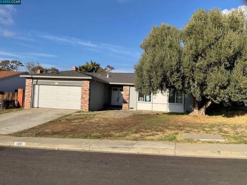 1661 Woodland Dr, West Pittsburg, CA 94565-5635