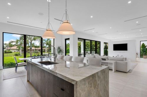 255 22nd St, Delray Beach FL  33444-4223 exterior