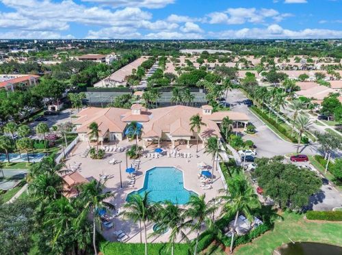 6082 Lake Hibiscus Dr, Delray Beach FL  33484-4617 exterior