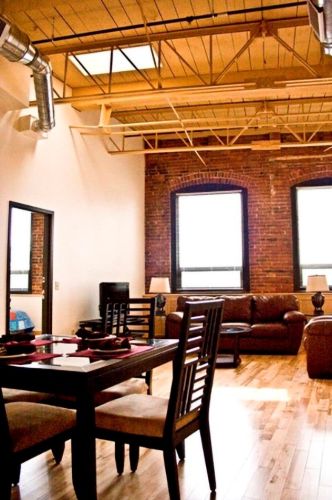 7 Emerald St, Keene NH 03431-3648 exterior