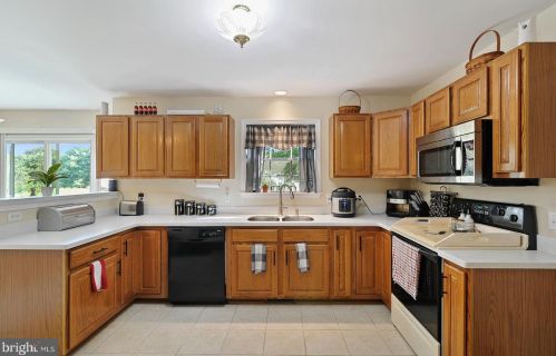 195 Apple Blossom Dr, Camden-Wy DE  19934-1970 exterior