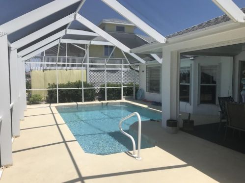 1650 Winterberry Dr, Marco Island, FL 34145-5137