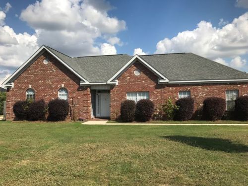 137 Huntington Dr, Headland, AL 36345-7071