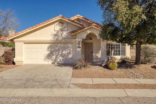 8051 Star Glory Dr, Tucson, AZ 85715-4342