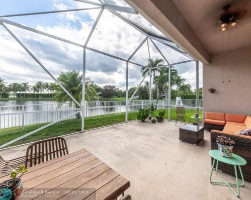 13072 18th Ct, Hollywood FL  33028-2511 exterior