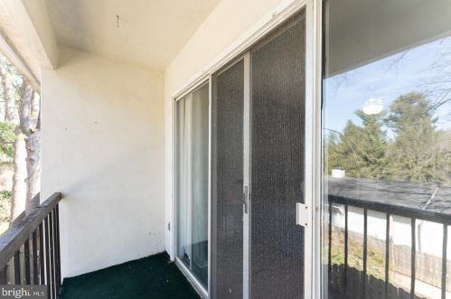 281 Chelsea Cir, Newtown Square PA  19073-2104 exterior