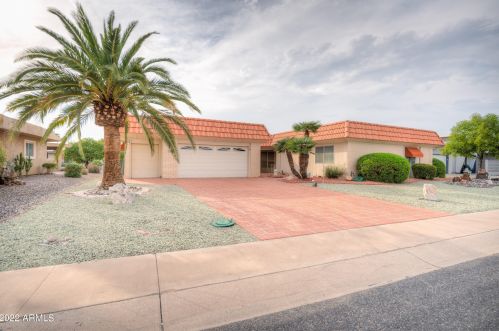 9205 Briarwood Cir, Sun City, AZ 85351-1323
