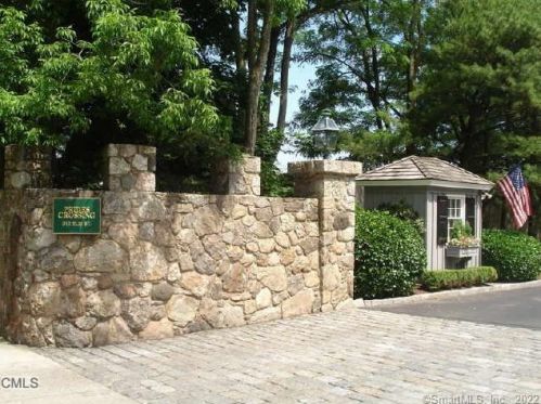 312 Elm St, New Canaan CT  06840-5305 exterior