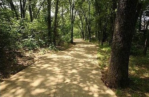 4836 Hanover Dr, Lewisville TX  75028-7324 exterior