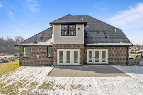 1053 Skyline Dr, Canonsburg, PA 15317-8593