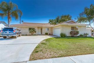 2532 Westport Dr, Anaheim, CA 92806-4330