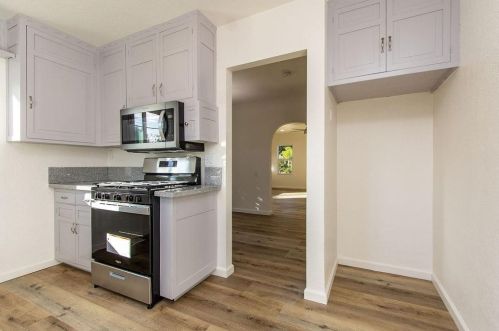 1745 Woodland Ave, Modesto CA  95358-1360 exterior
