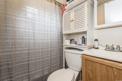 54 Ellison Ave, Westbury NY  11590-4213 exterior