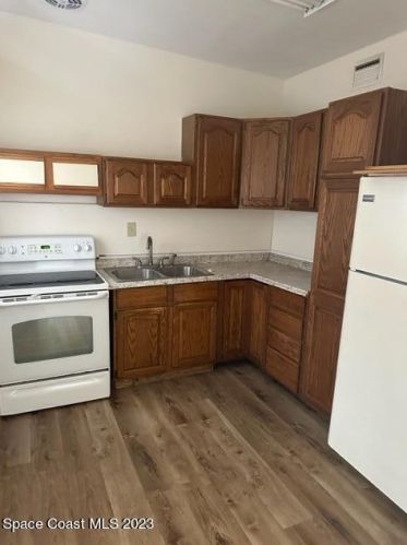 1970 Smith Dr, Titusville FL  32780-3927 exterior