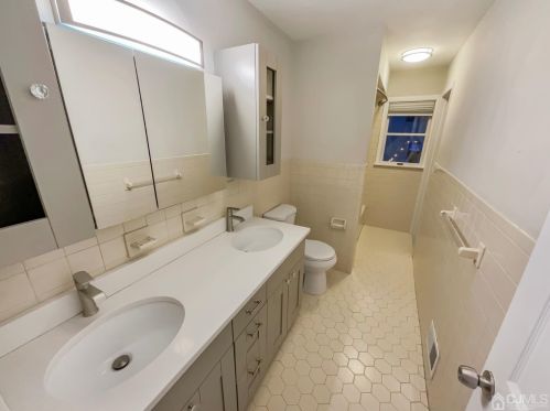 6 Ericson Ave, Helmetta NJ  08828-1107 exterior