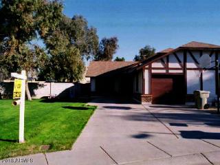 6744 Solano Dr, Glendale, AZ 85303-4914