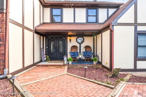 9 Brandywine Dr, Morganville, NJ 07751-9780