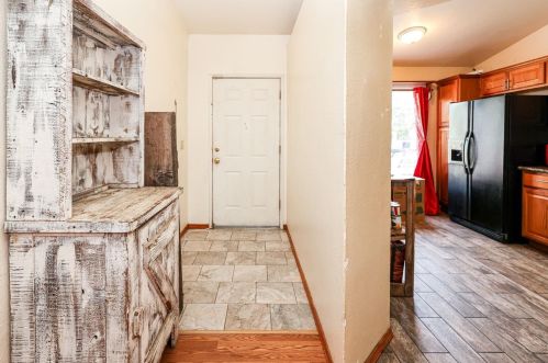 1011 Grackle Ct, Newman CA  95360-1861 exterior