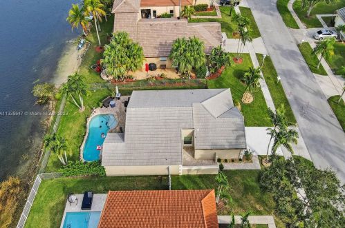 18125 21st St, Hollywood FL  33029-3030 exterior