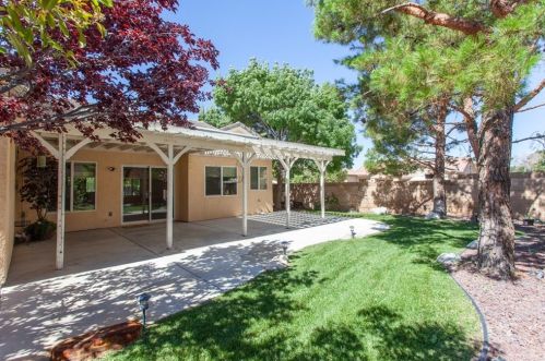 2028 Kalliope Ave, Lancaster CA 93536-4624 exterior