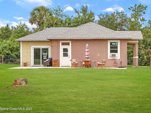5693 Saratoga Ln, Cocoa, FL 32926-2476