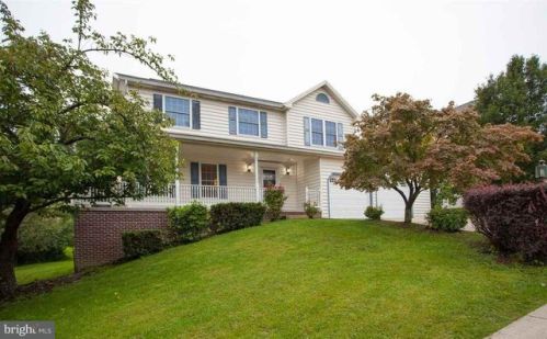 1355 Fox Hollow Dr, Harrisburg, PA 17113-1029