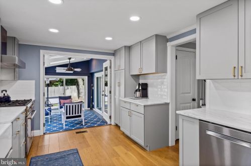 116 Howard St, Riverton NJ  08077-1328 exterior