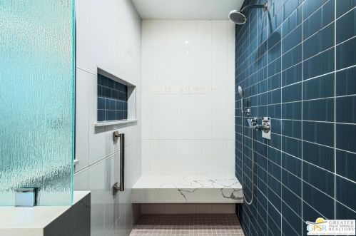 2381 Paseo Del Rey, Palm Springs CA  92264-9542 exterior