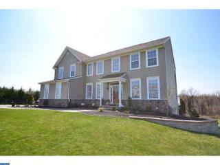 119 Jacobs Dr, Romansville, PA 19320-5536