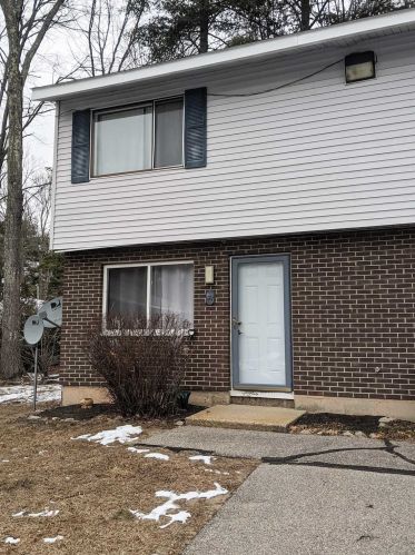 616 Portland St, Rochester NH  03867-2438 exterior