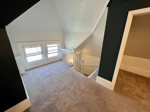 4532 Newhall St, Milwaukee WI 53211-1527 exterior