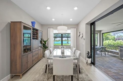 2727 Aviamar Cir, Naples FL 34114-9756 exterior