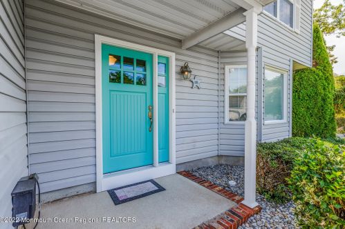 126 Linnea Ln, Bricktown, NJ 08724-5308