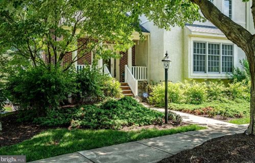567 Cricket Ln, Downingtown, PA 19335-4853