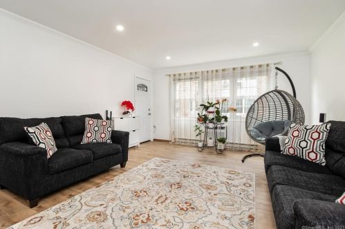 1309 Hope St, Stamford, CT 06907-1445