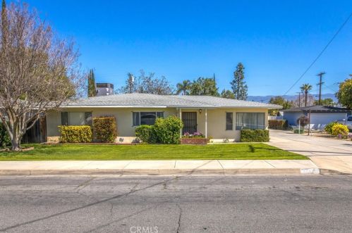25472 Van Leuven St, Loma Linda, CA 92354-2335