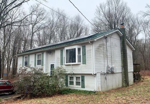 135 Old Colchester Rd, Colchester, CT 06420-3703